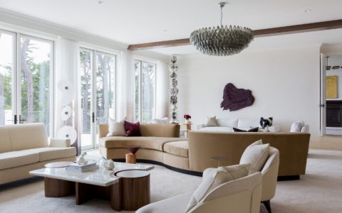Living room with a suspension light